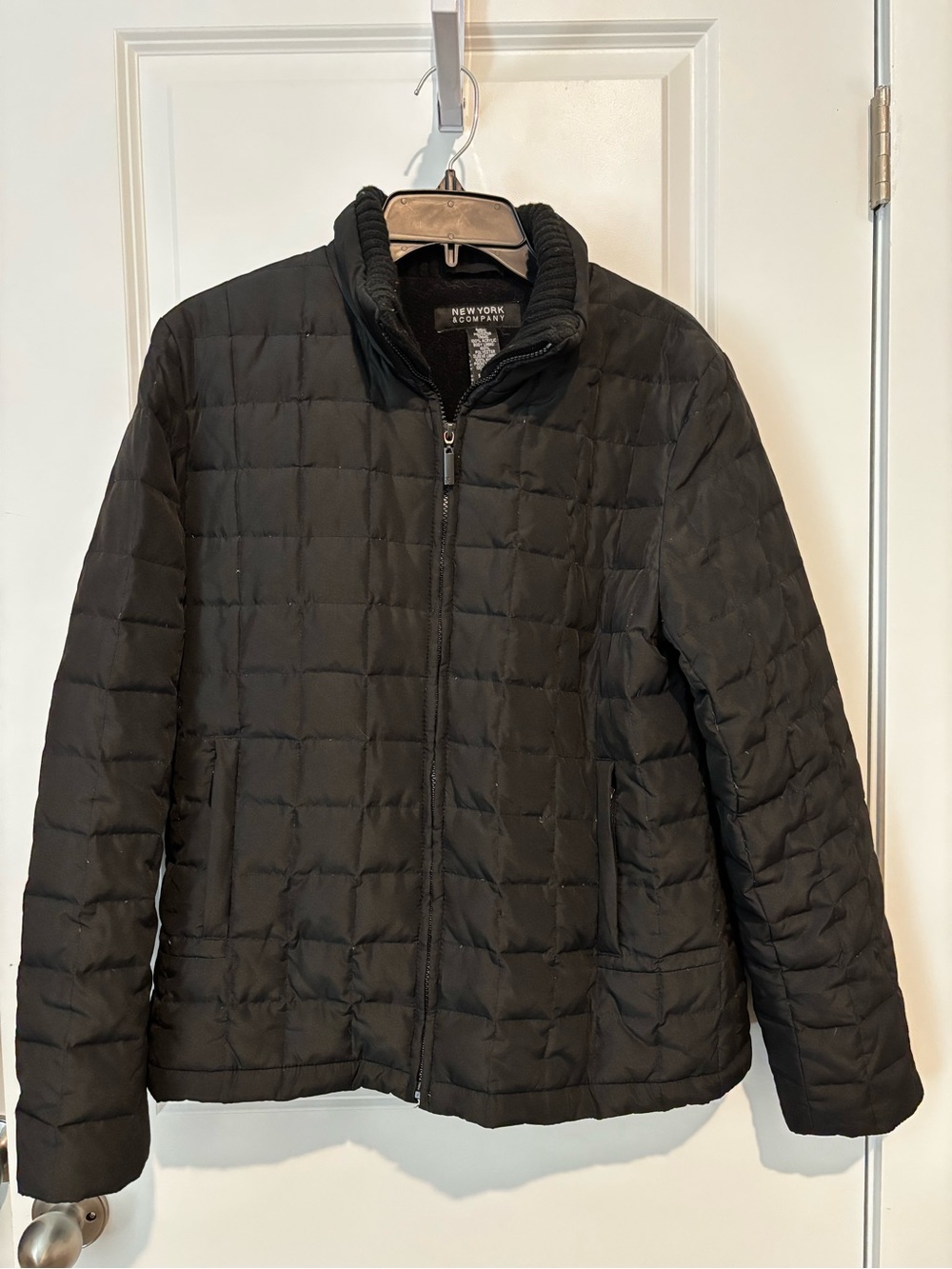 New York & Company Black Quilted Puffer Jacket with Stand Collar